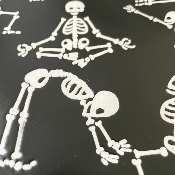 Eli + Ana Halloween Skeleton Namaste Yoga Dinner Plates 11" Set Of 4 Spooky New - Picture 5 of 10